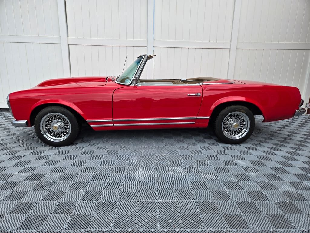 1967 Mercedes-Benz 230SL Base