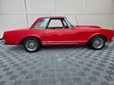 1967 Mercedes-Benz 230SL Base