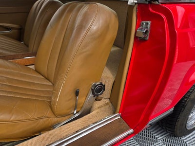 1967 Mercedes-Benz 230SL Base