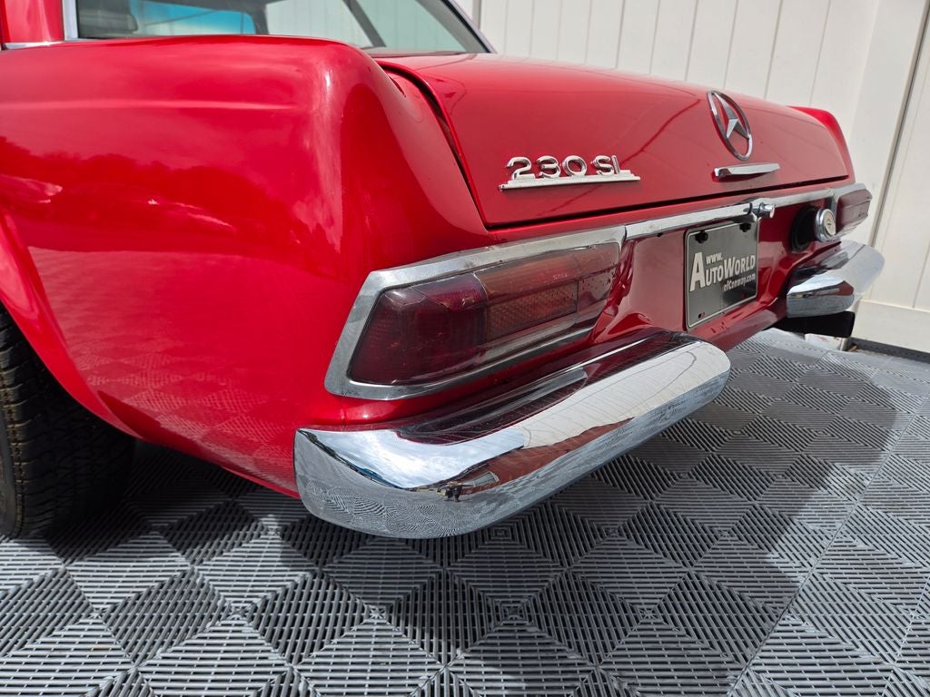 1967 Mercedes-Benz 230SL Base