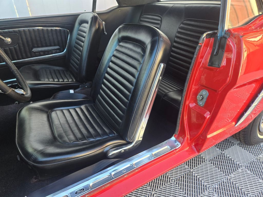 1965 Ford Mustang Base