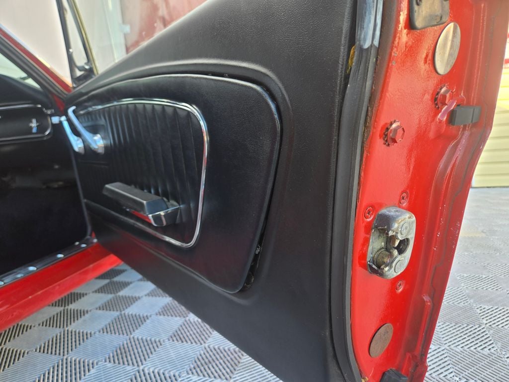 1965 Ford Mustang Base