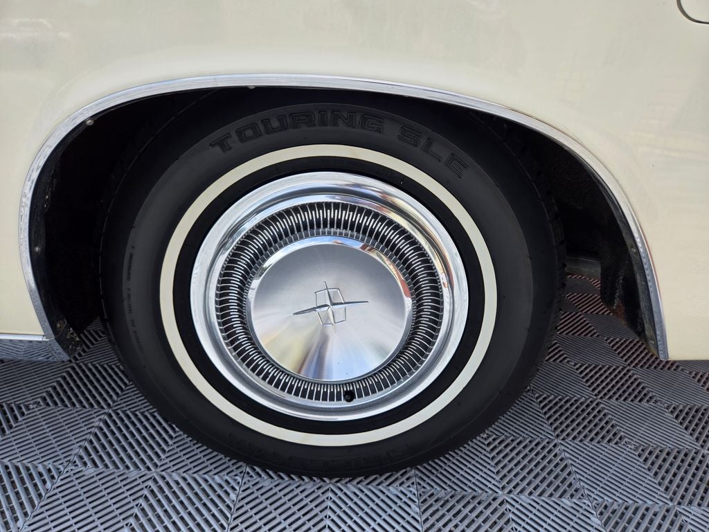 1967 Lincoln Continental Base