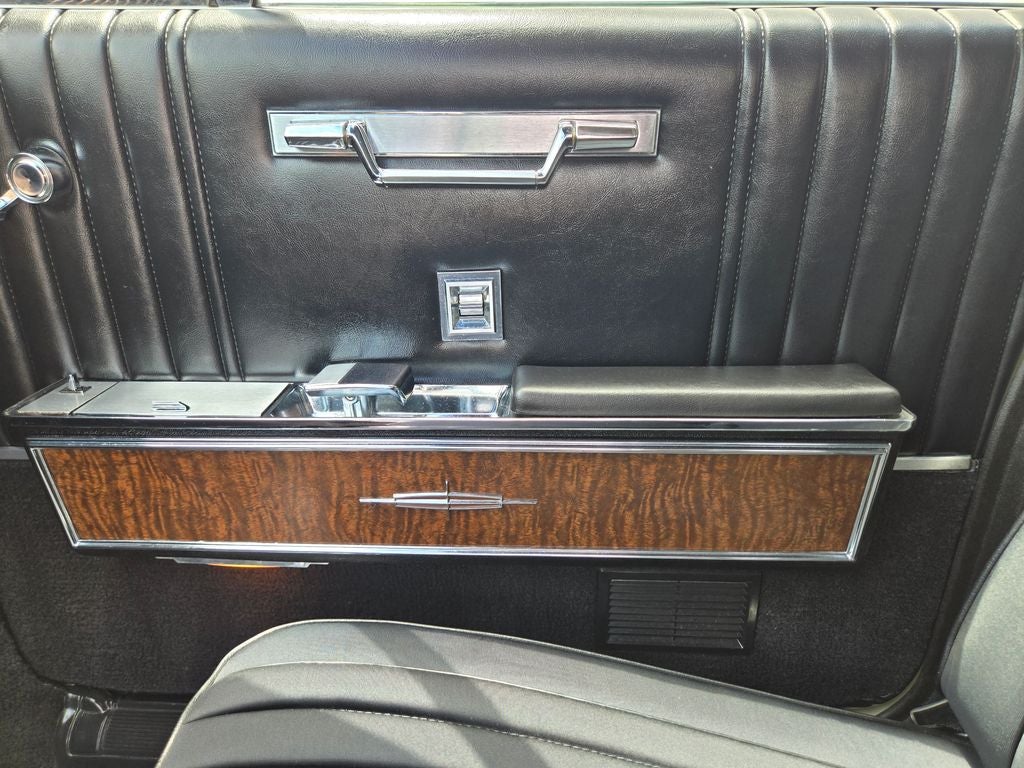 1967 Lincoln Continental Base