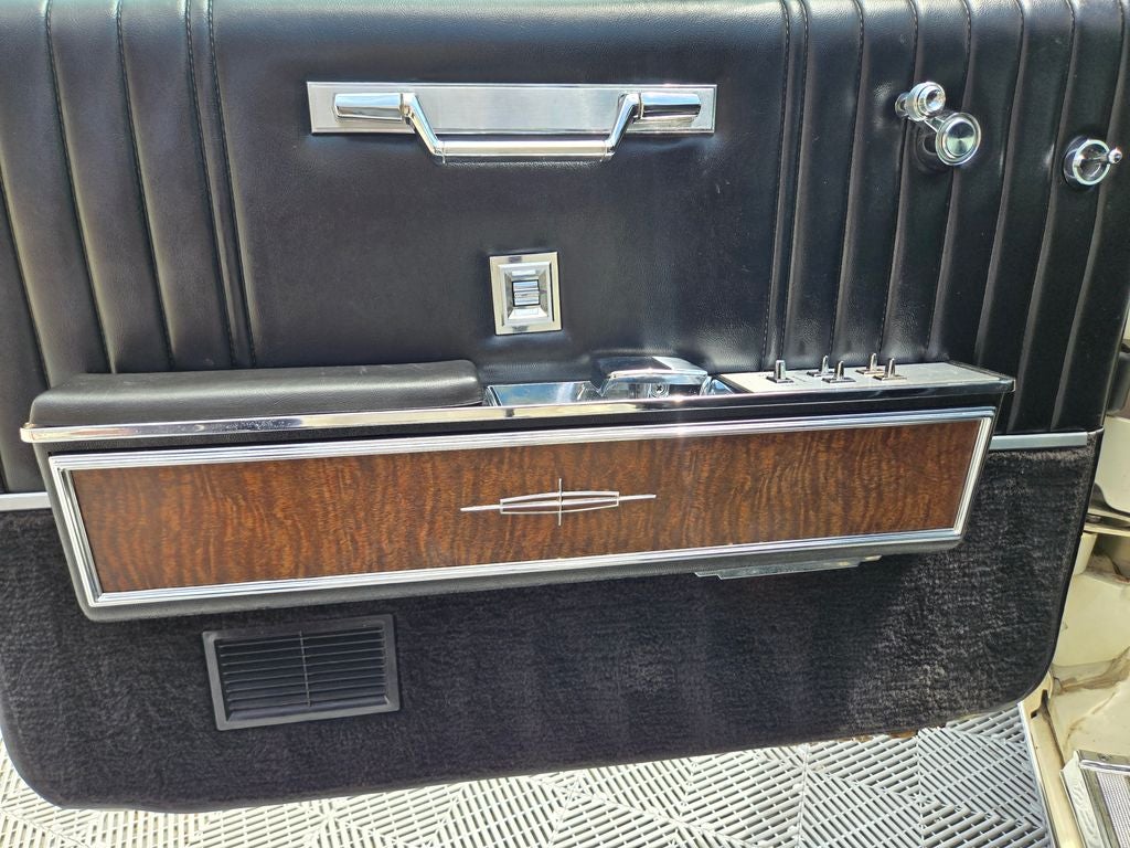 1967 Lincoln Continental Base