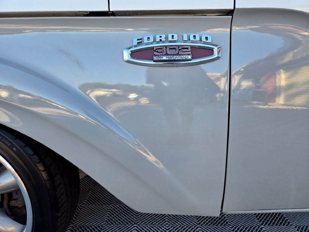 1965 Ford F-100 Base