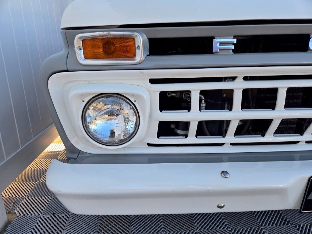 1965 Ford F-100 Base