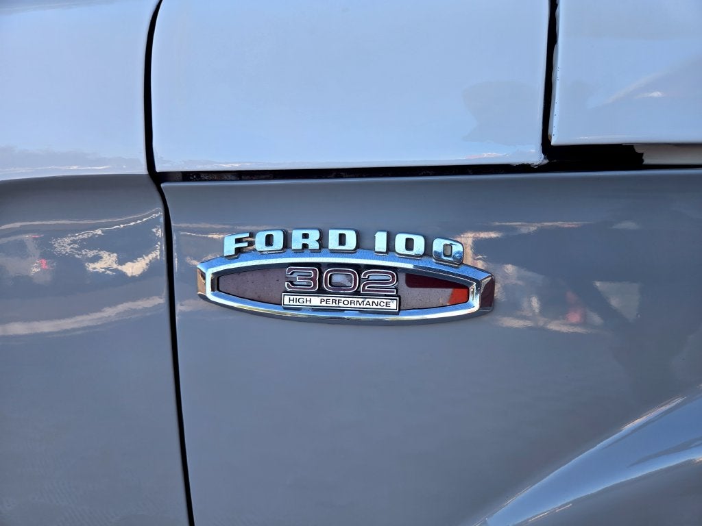 1965 Ford F-100 Base