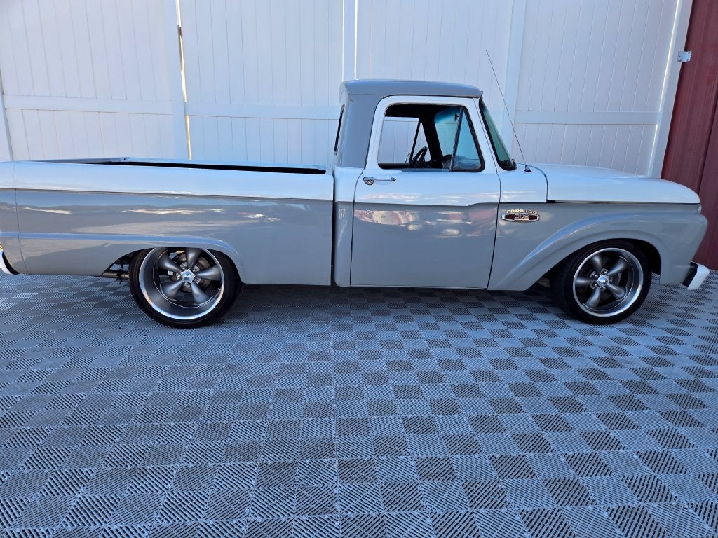 1965 Ford F-100 Base