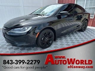 2017 Chrysler 200 LX
