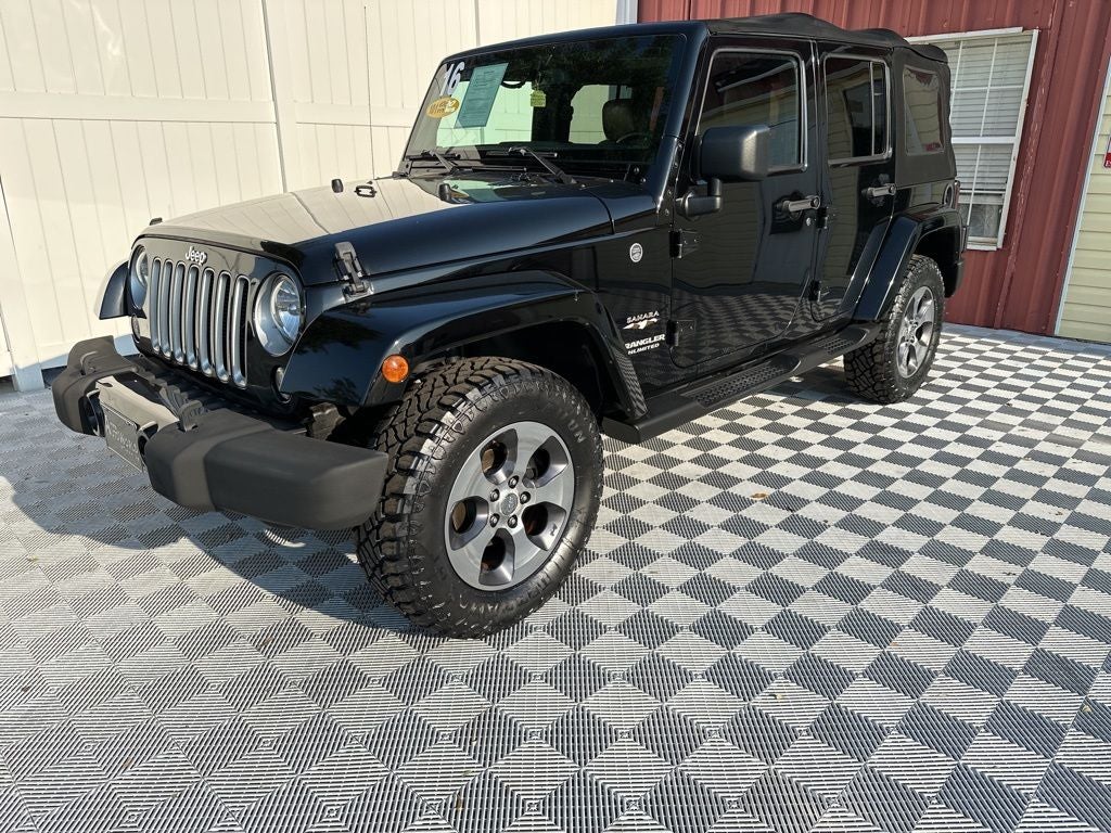 2016 Jeep Wrangler Unlimited Sahara