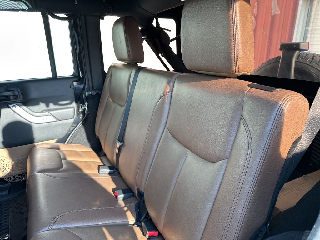 2016 Jeep Wrangler Unlimited Sahara