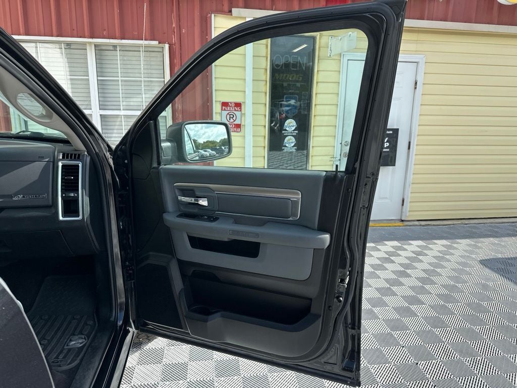 2017 RAM 1500 Big Horn