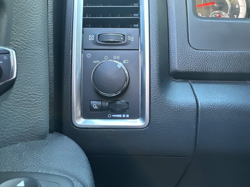 2024 RAM 1500 Classic SLT
