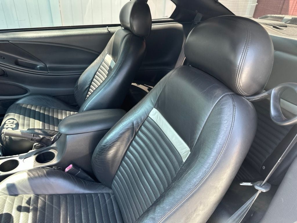 2004 Ford Mustang Mach 1 Premium