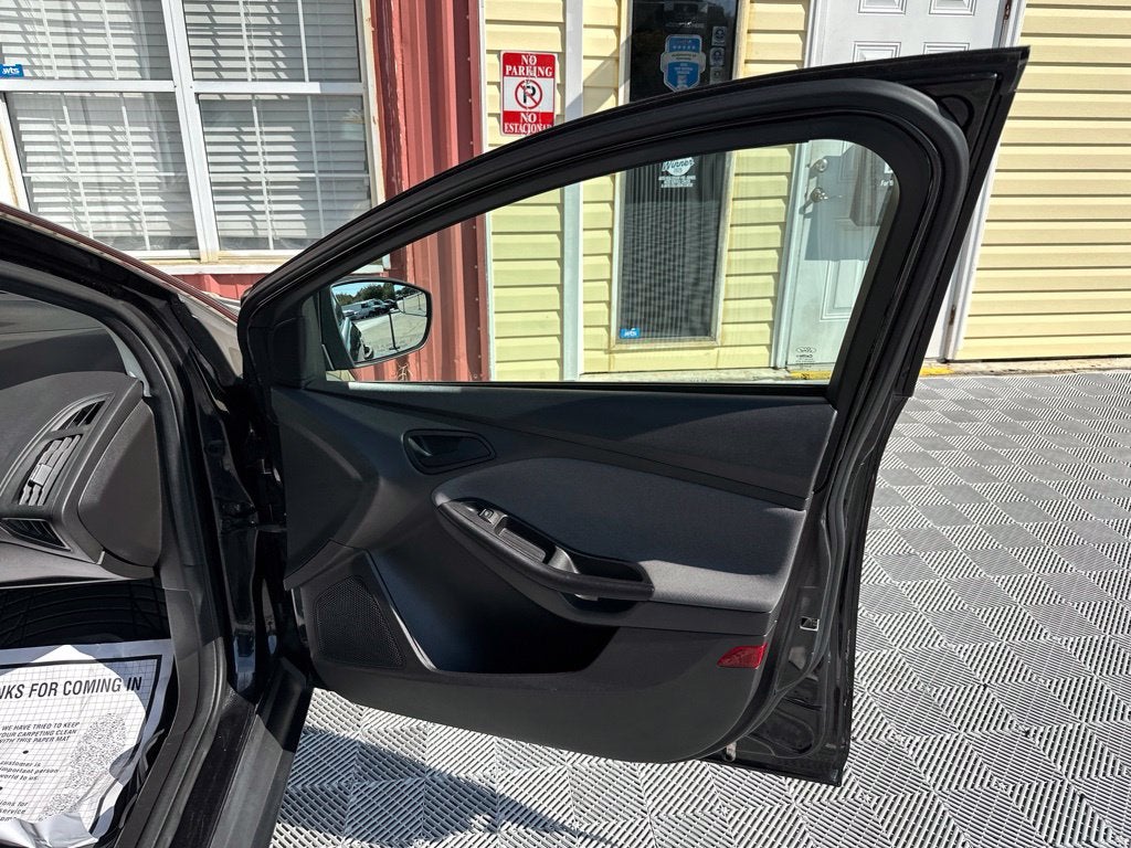 2012 Ford Focus S