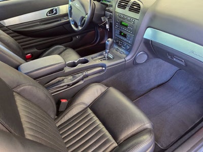 2004 Ford Thunderbird Base