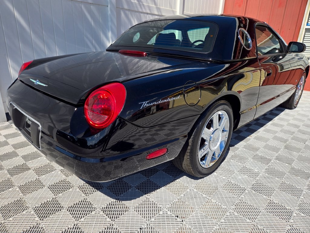 2004 Ford Thunderbird Base
