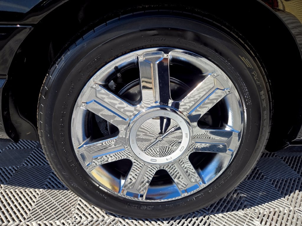2004 Ford Thunderbird Base