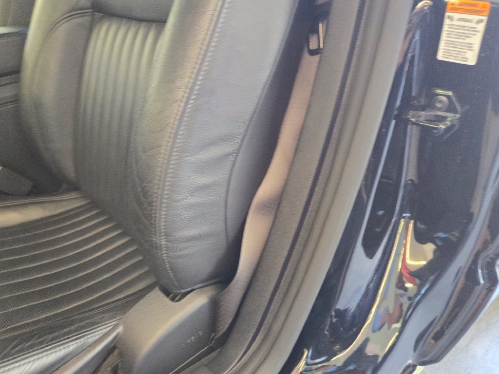 2004 Ford Thunderbird Base