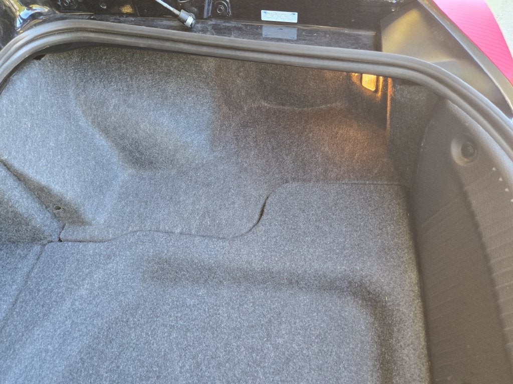 2004 Ford Thunderbird Base