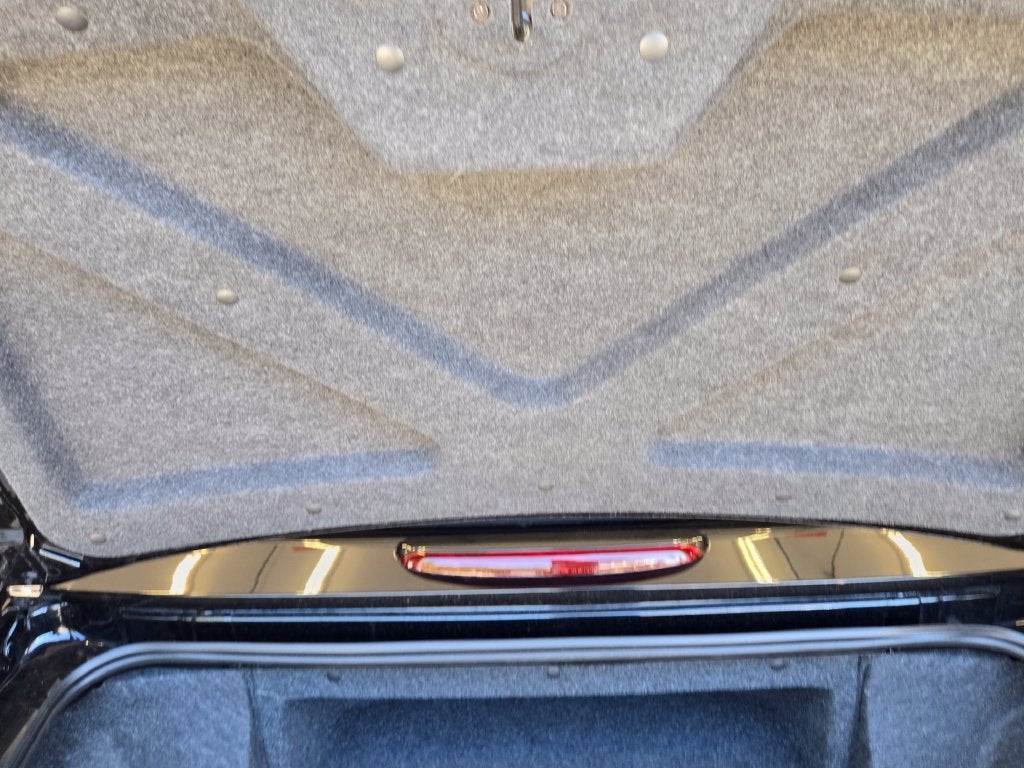 2004 Ford Thunderbird Base