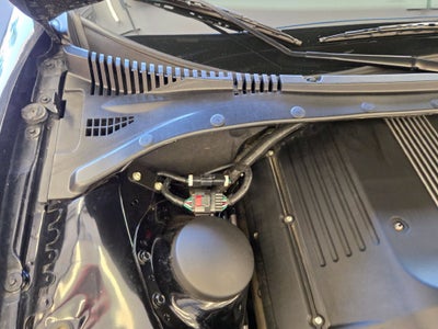 2004 Ford Thunderbird Base
