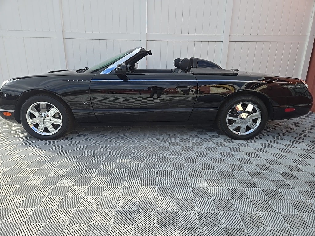2003 Ford Thunderbird Base
