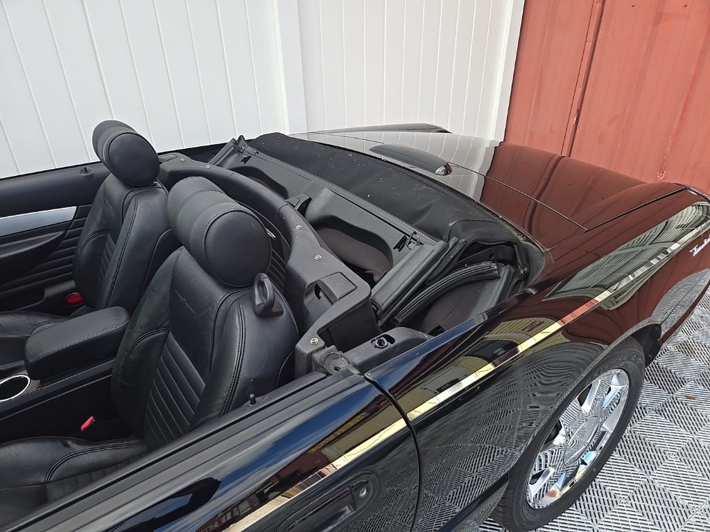 2003 Ford Thunderbird Base