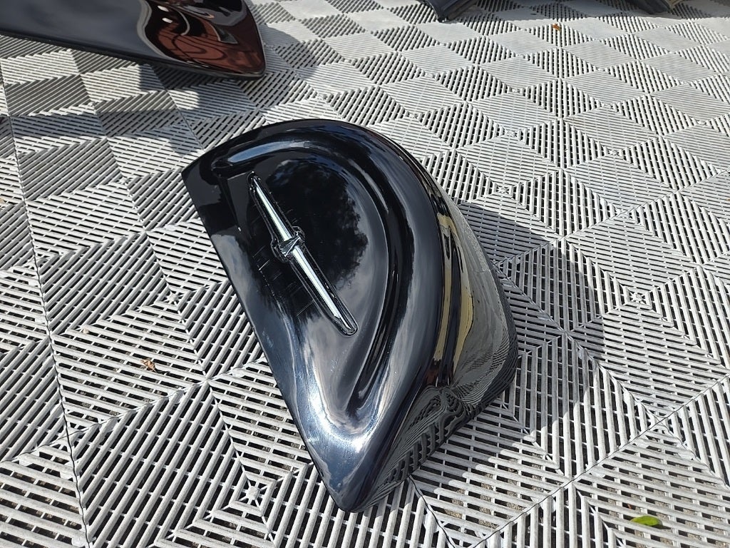 2003 Ford Thunderbird Base