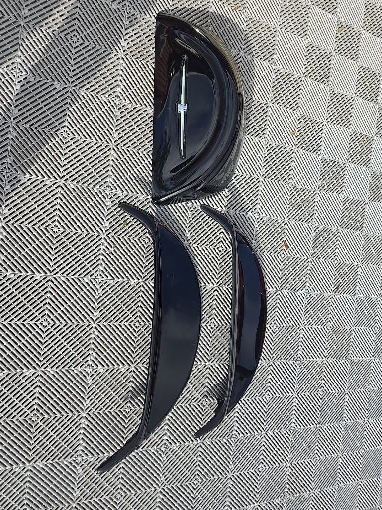 2003 Ford Thunderbird Base