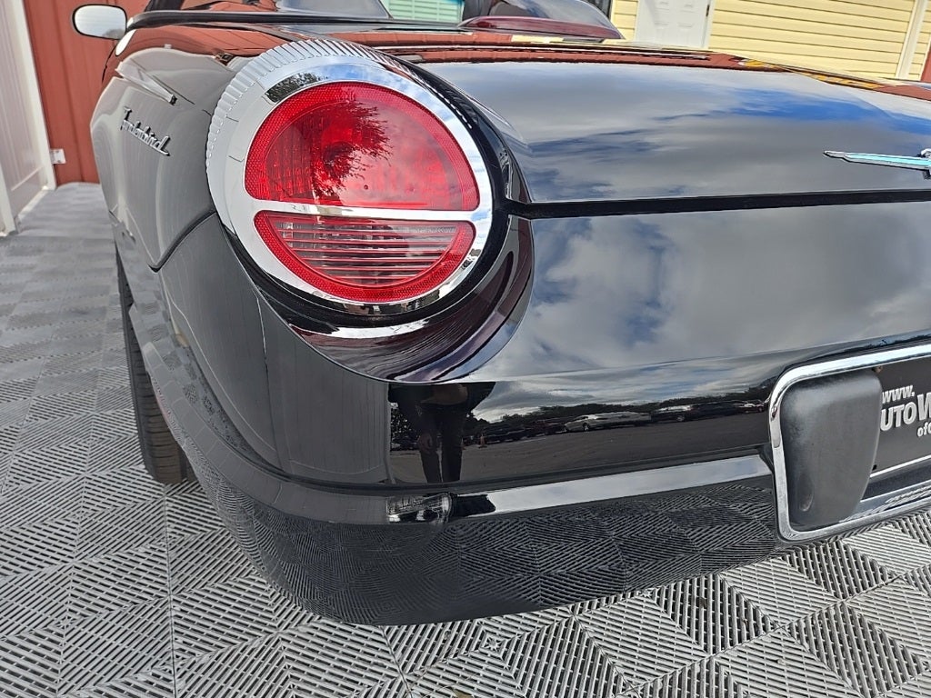 2003 Ford Thunderbird Base