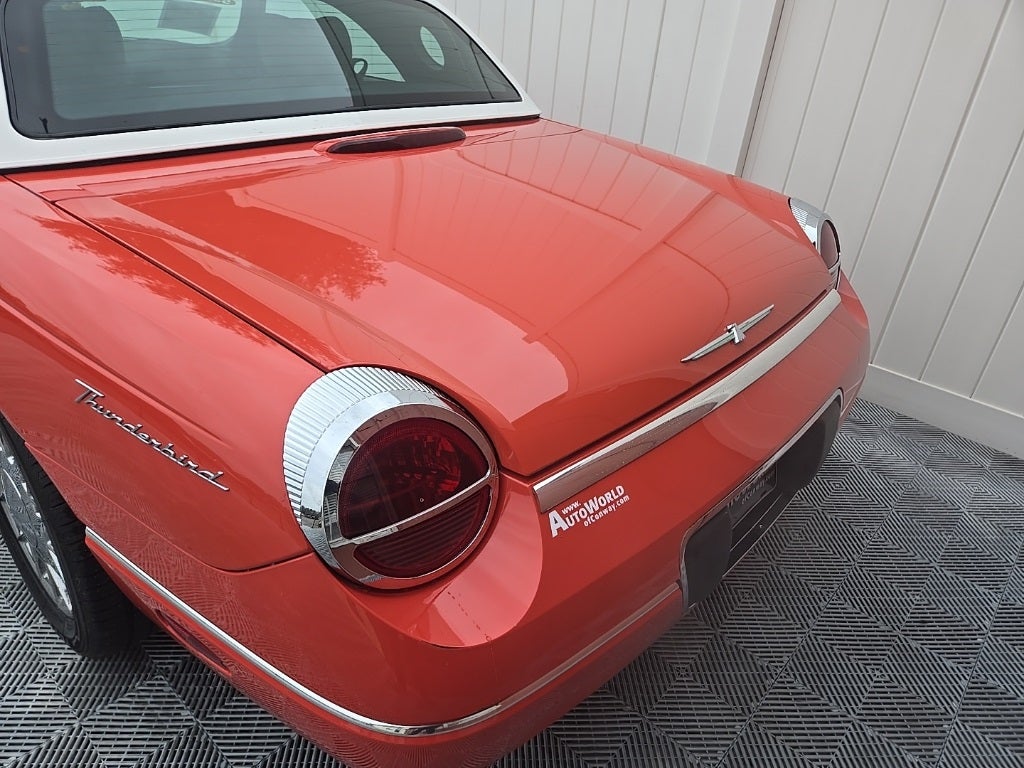 2003 Ford Thunderbird James Bond Edition