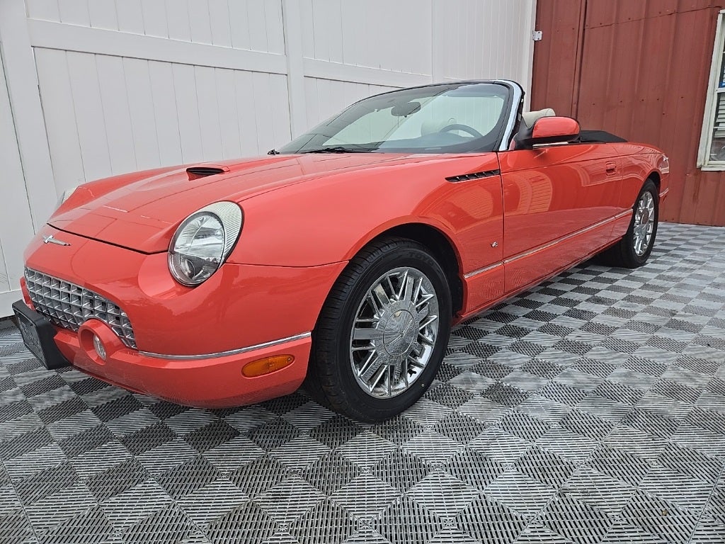 2003 Ford Thunderbird James Bond Edition