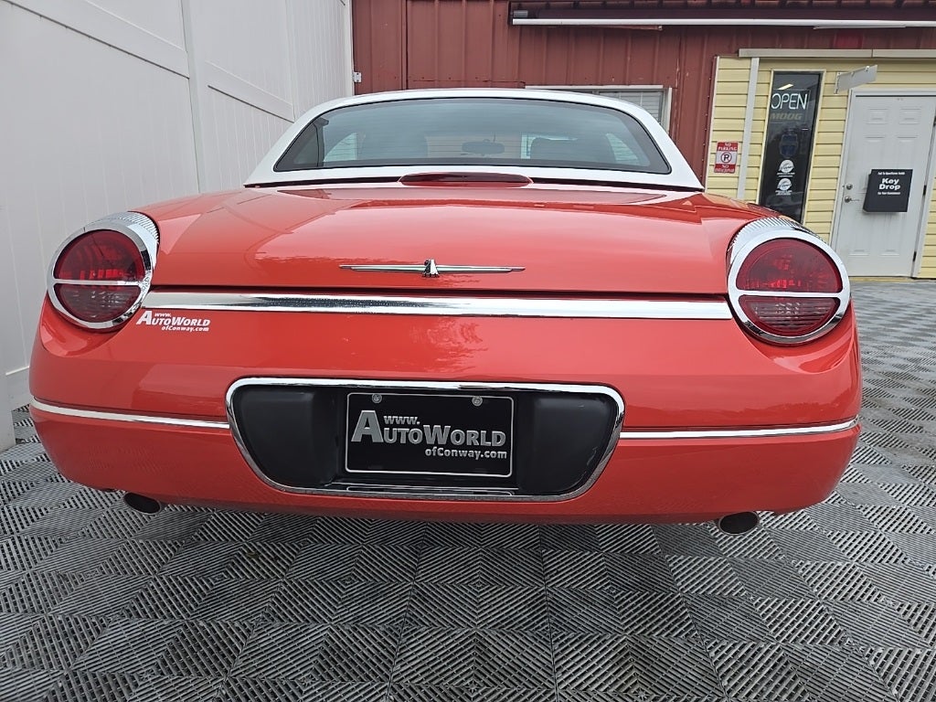 2003 Ford Thunderbird James Bond Edition