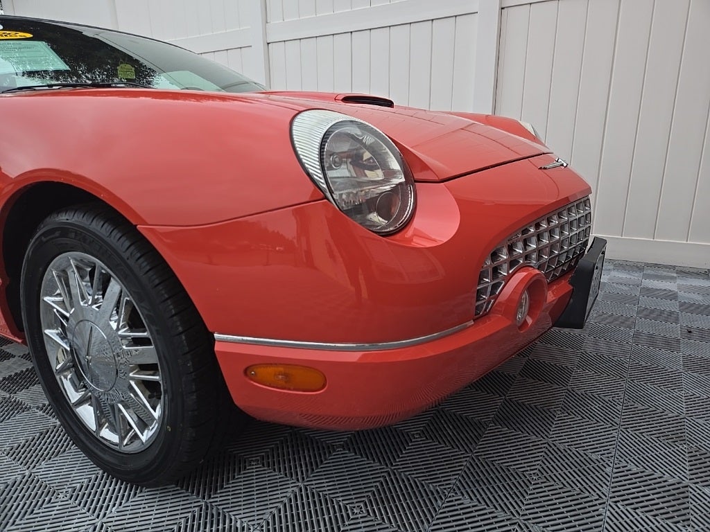 2003 Ford Thunderbird James Bond Edition