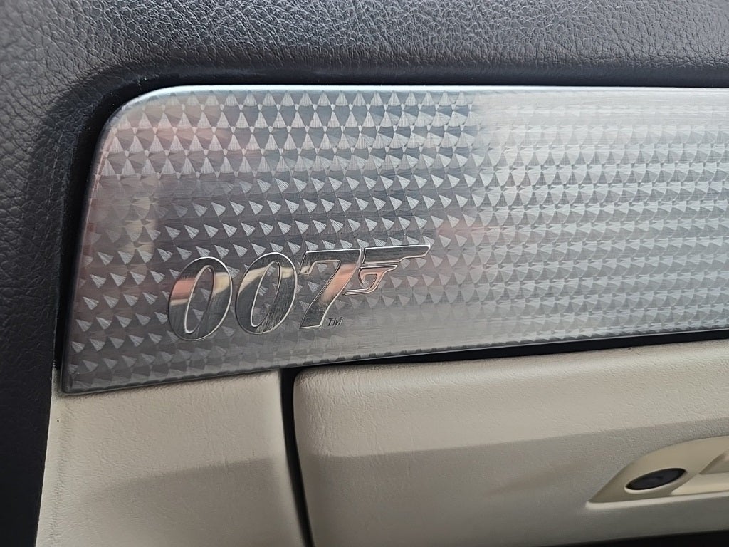 2003 Ford Thunderbird James Bond Edition