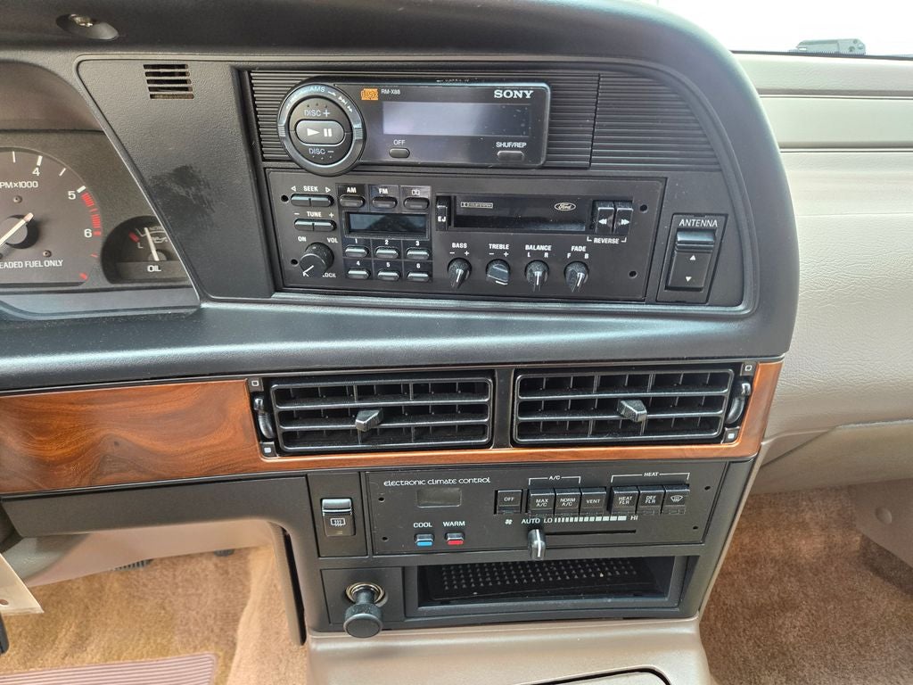 1993 Ford Thunderbird LX