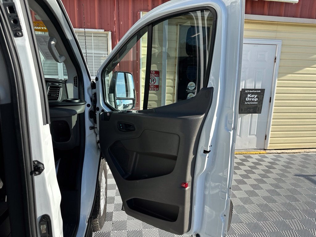 2021 Ford Transit-350 XLT