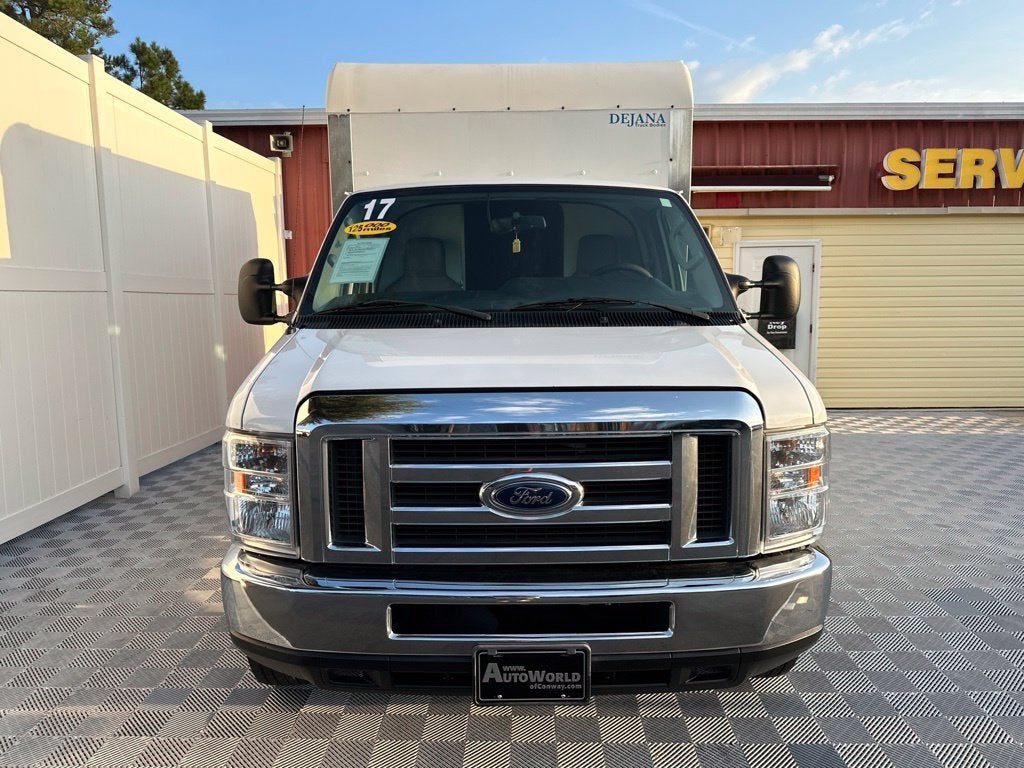2017 Ford E-350SD Base Cutaway