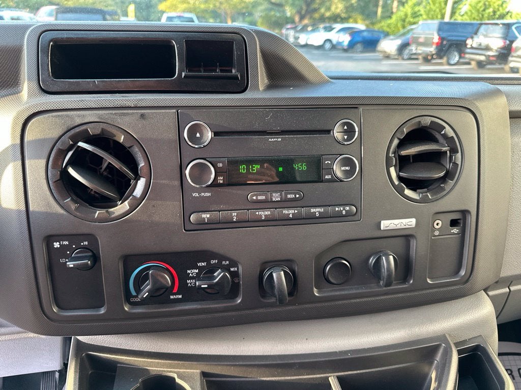 2017 Ford E-350SD Base Cutaway