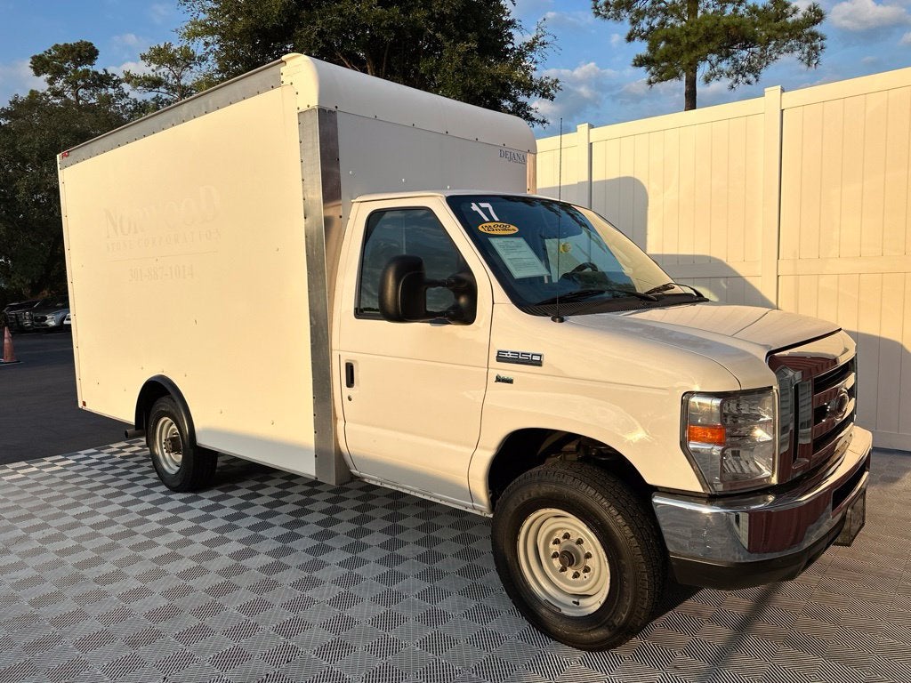 2017 Ford E-350SD Base Cutaway