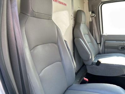 2022 Ford E-350SD Base Cutaway