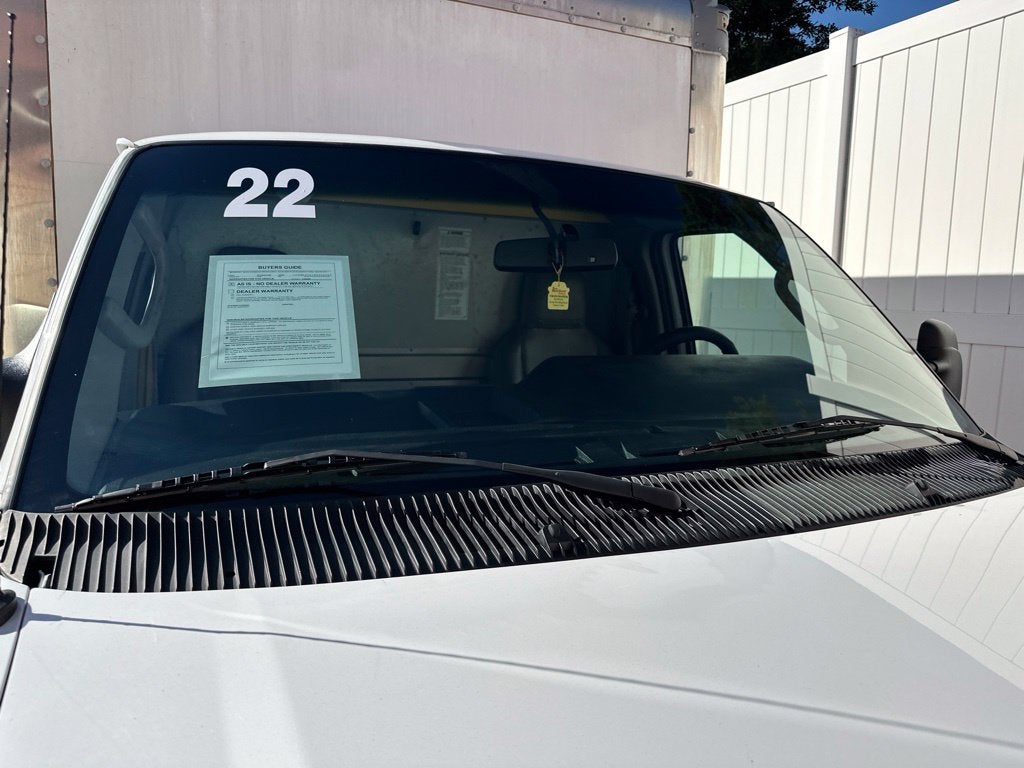 2022 Ford E-350SD Base Cutaway