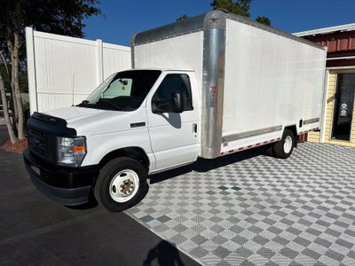 2022 Ford E-350SD Base Cutaway