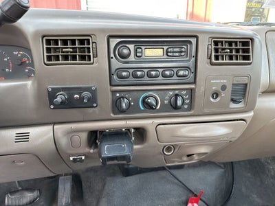 2004 Ford F-350SD DRW