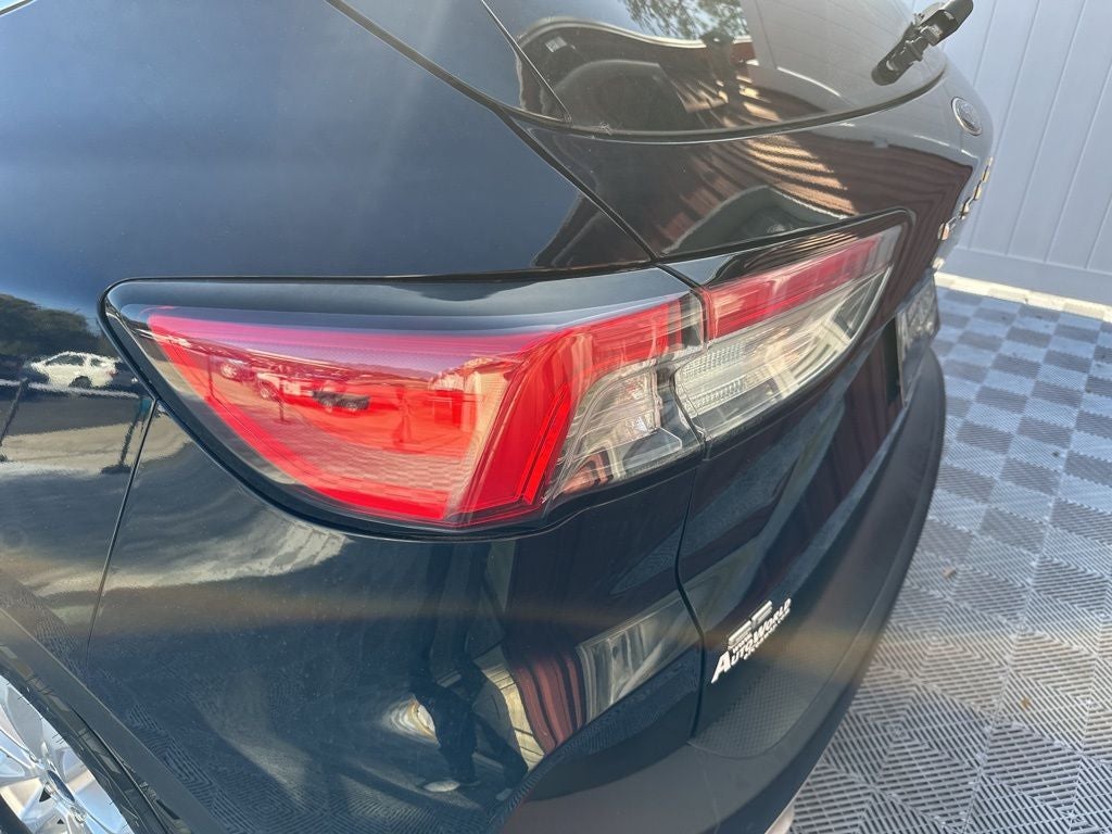 2021 Ford Escape Hybrid SE