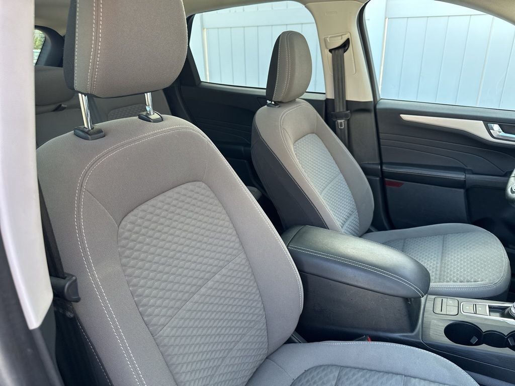 2021 Ford Escape Hybrid SE