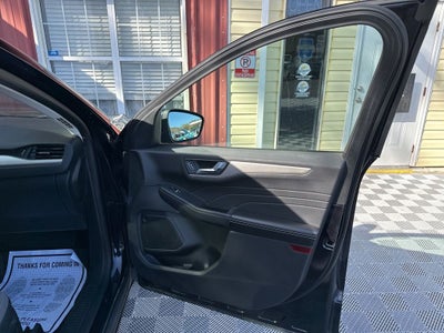 2021 Ford Escape Hybrid SE