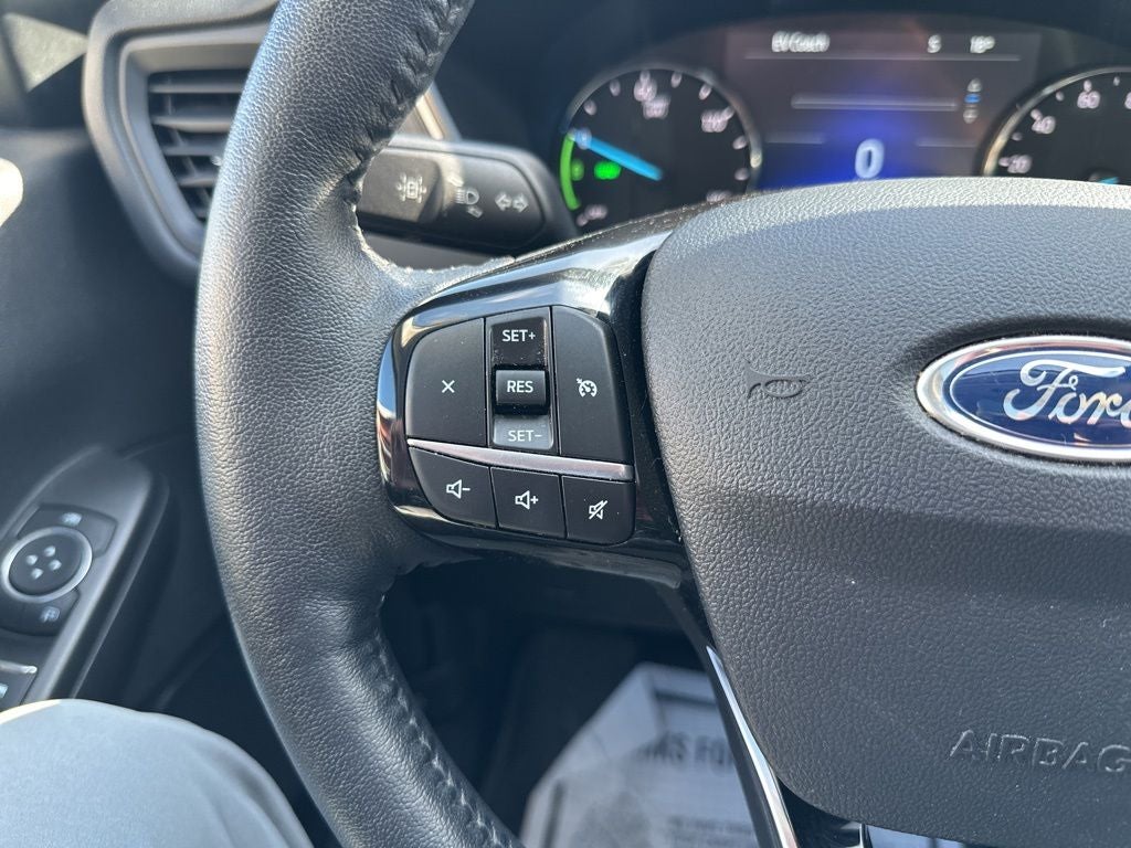 2021 Ford Escape Hybrid SE